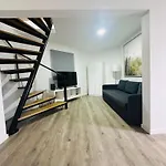 R&m Place Nyaraló